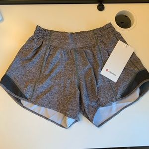 NWT 4” lululemon hotty hots